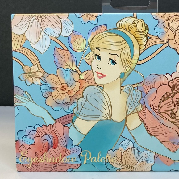 Disney Cinderella Eyeshadow Palette - Picture 2 of 10